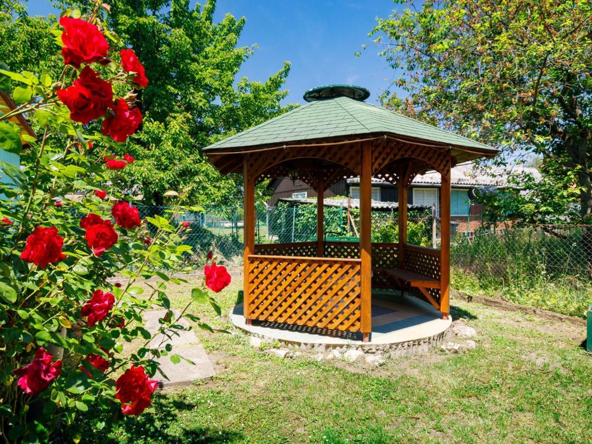 Holiday Home Amaryllis By Interhome Balatonakarattya Eksteriør billede